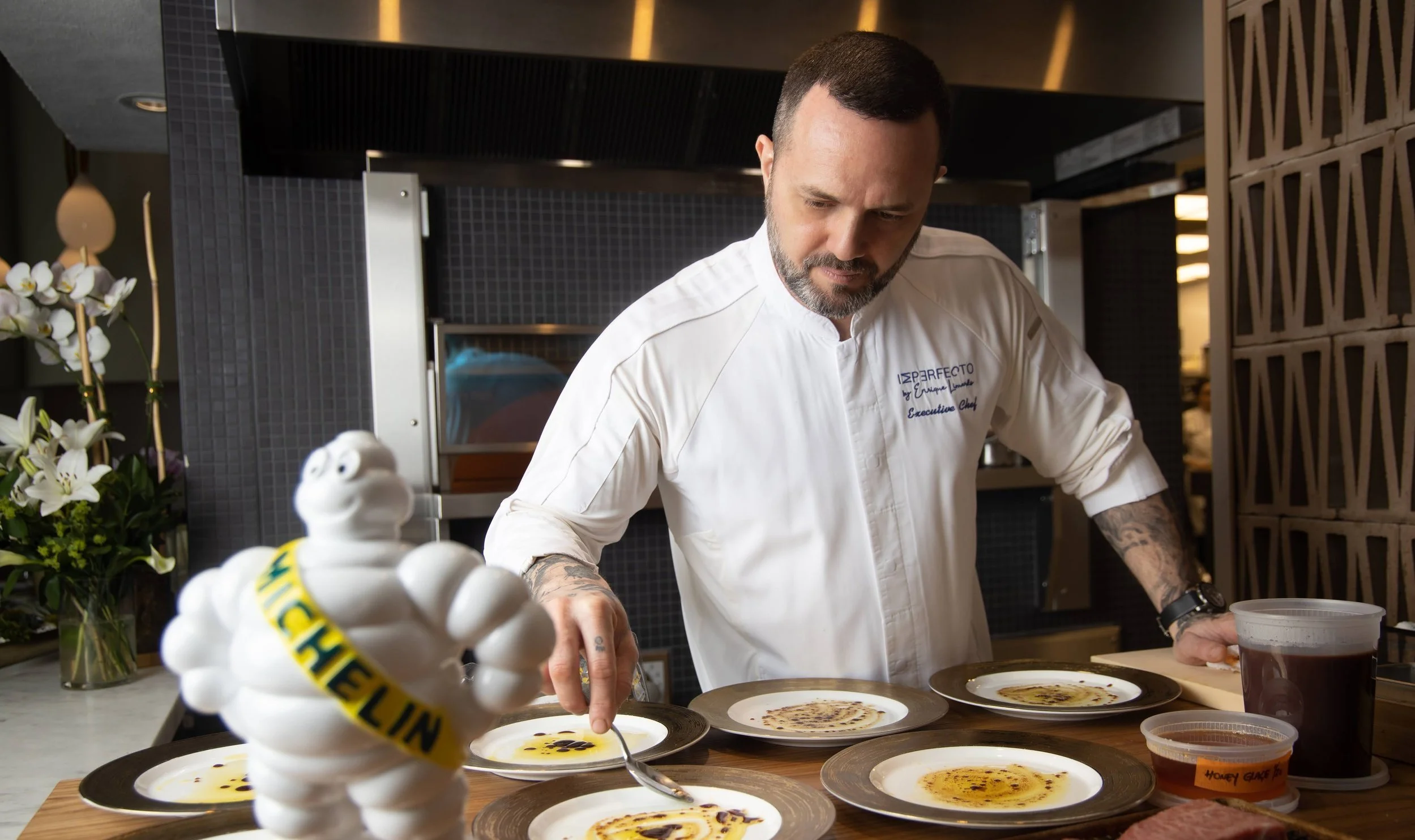 Chef Enrique Limardo at work